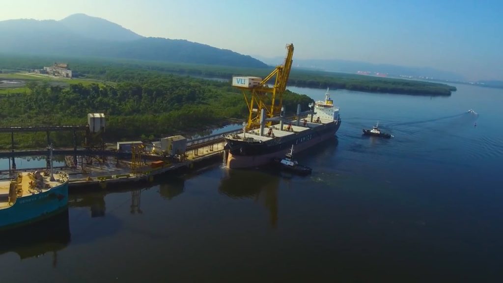Frame de abertura do vídeo: VLI | Fluxo Fertilizantes